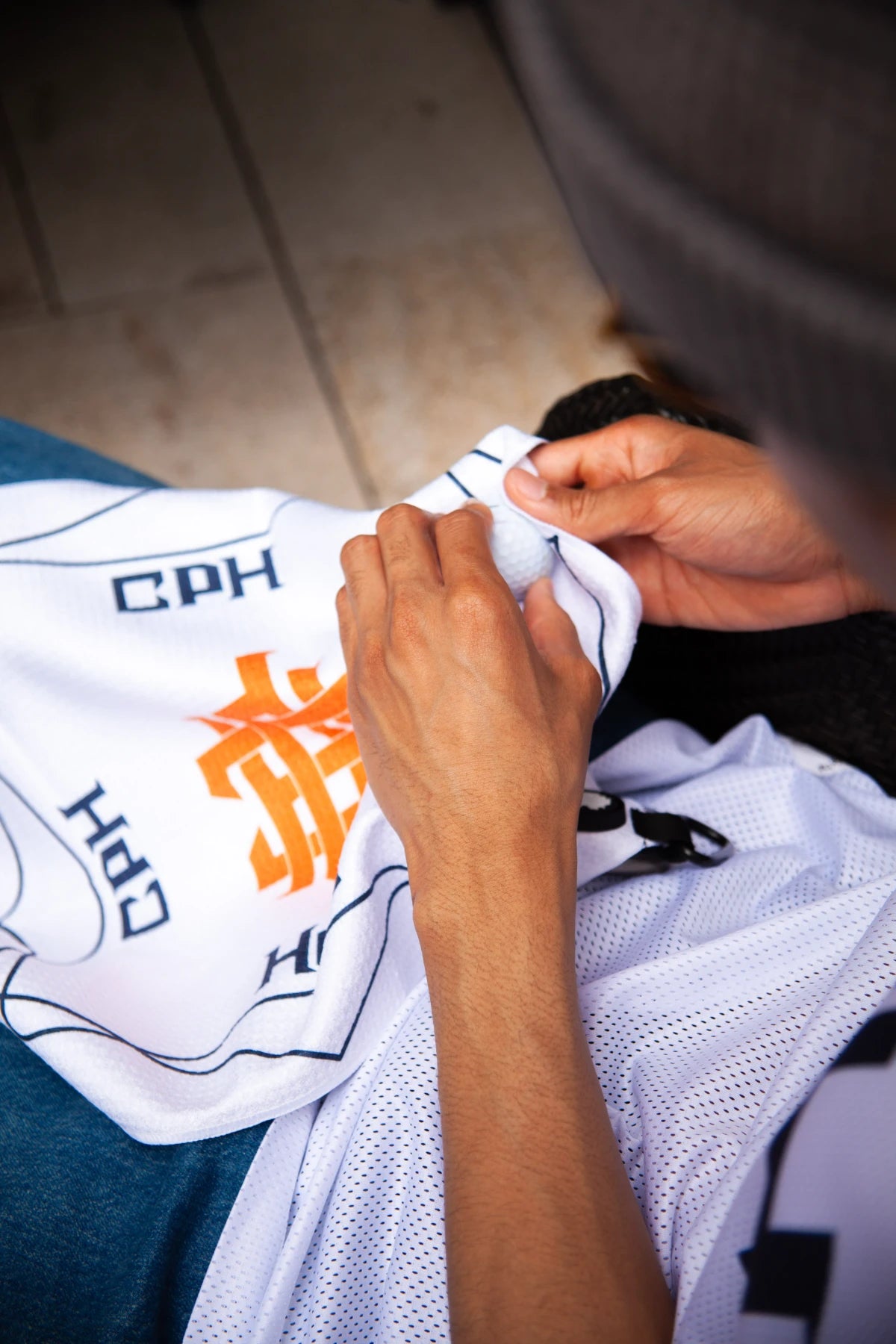 OVERLAP LOGO GOLF TOWEL – Cph/Golf™︎