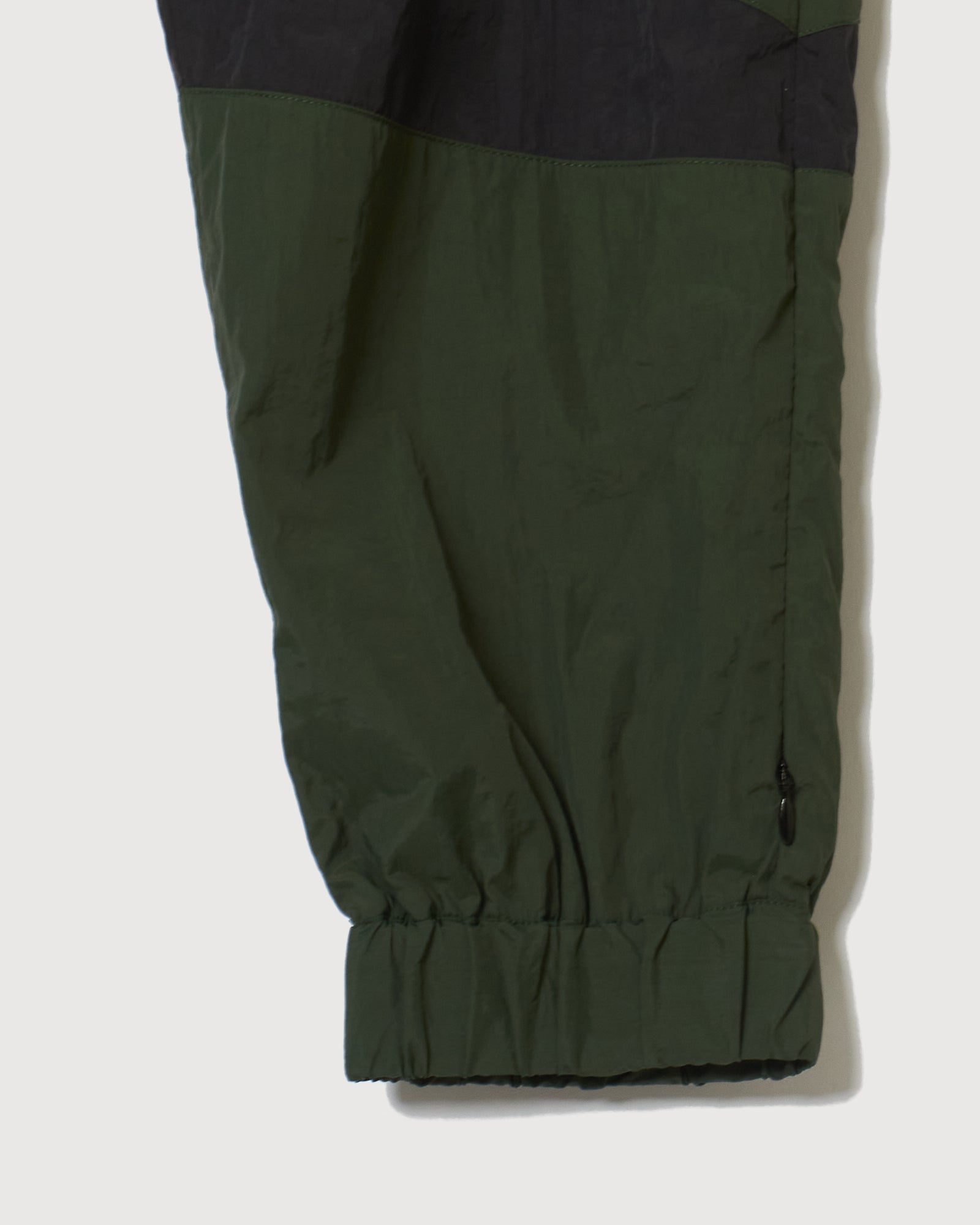 SIDE ZIPPER NYLON PANTS - GREEN - – Cph/Golf™︎
