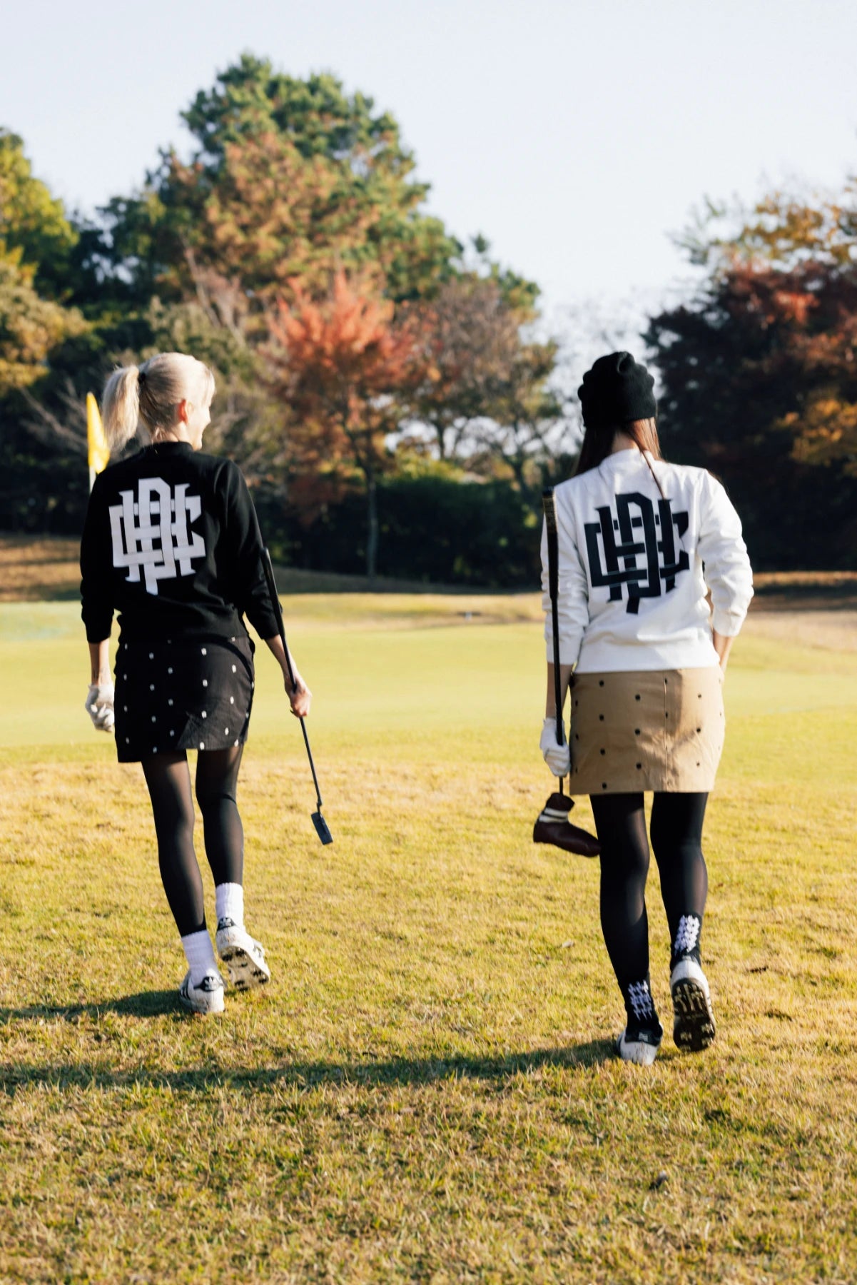 WOMEN]OVERLAP LOGO LS MOCK NECK TEE WHITE – Cph/Golf™︎
