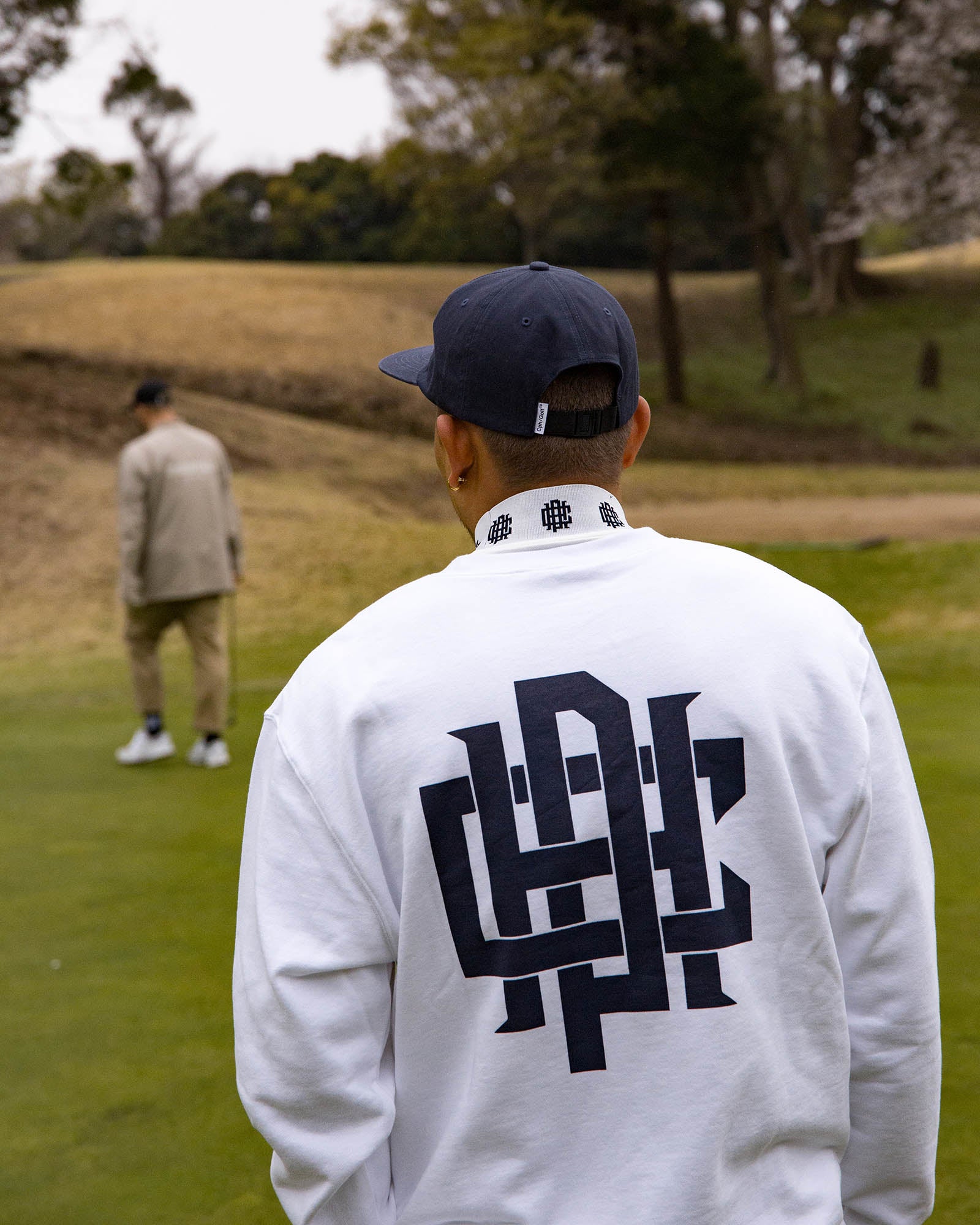 OVERLAP LOGO CREW SWEAT - WHITE - – Cph/Golf™︎
