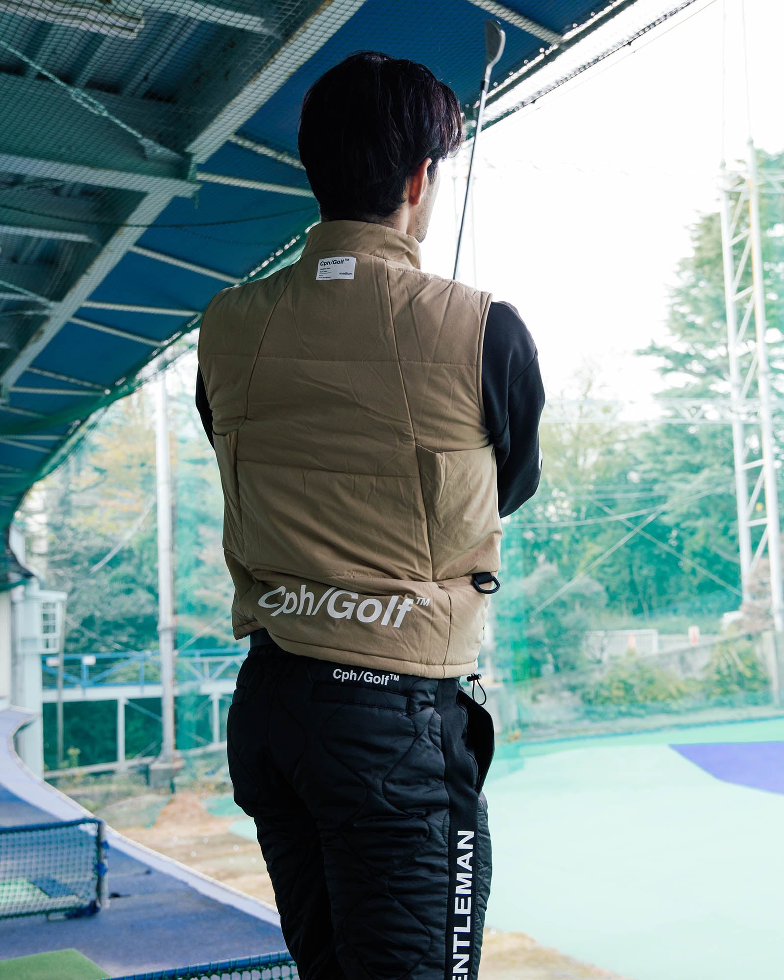 NAGG DIAGONAL ZIP PUFFER VEST - BEIGE - – Cph/Golf™︎