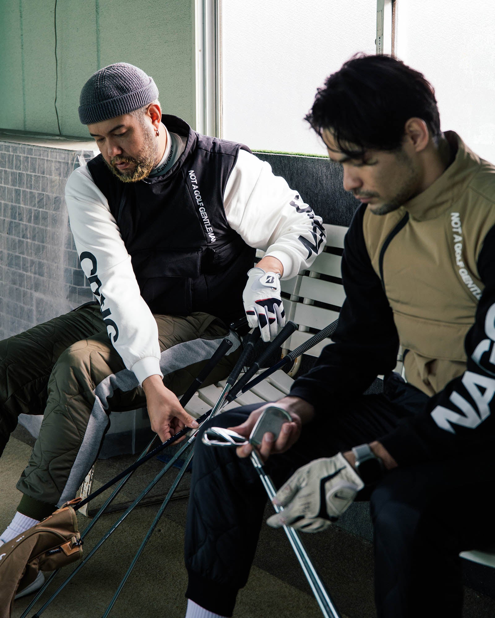 NAGG DIAGONAL ZIP PUFFER VEST - BLACK - – Cph/Golf™︎