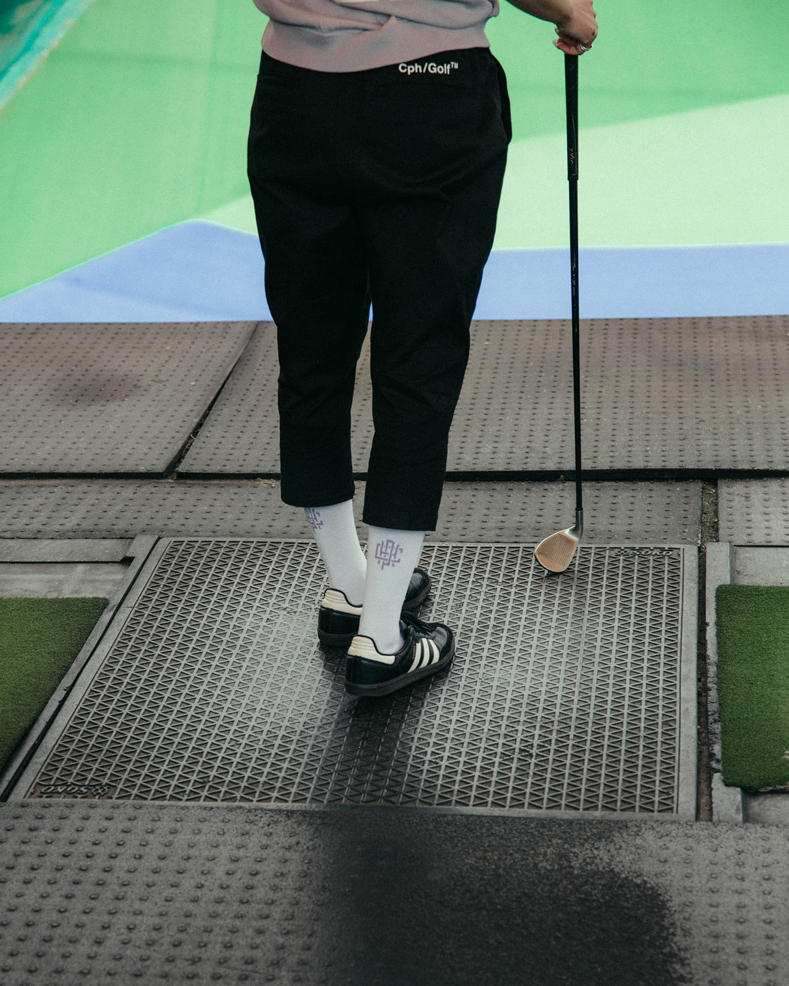 Cph/Golf / ADJUSTABLE CROPPED CHINO ゴルフ WOMENS】#ADJUSTABLE CROPPED CHINO PANTS - BLACK - – Cph/Golf™︎
