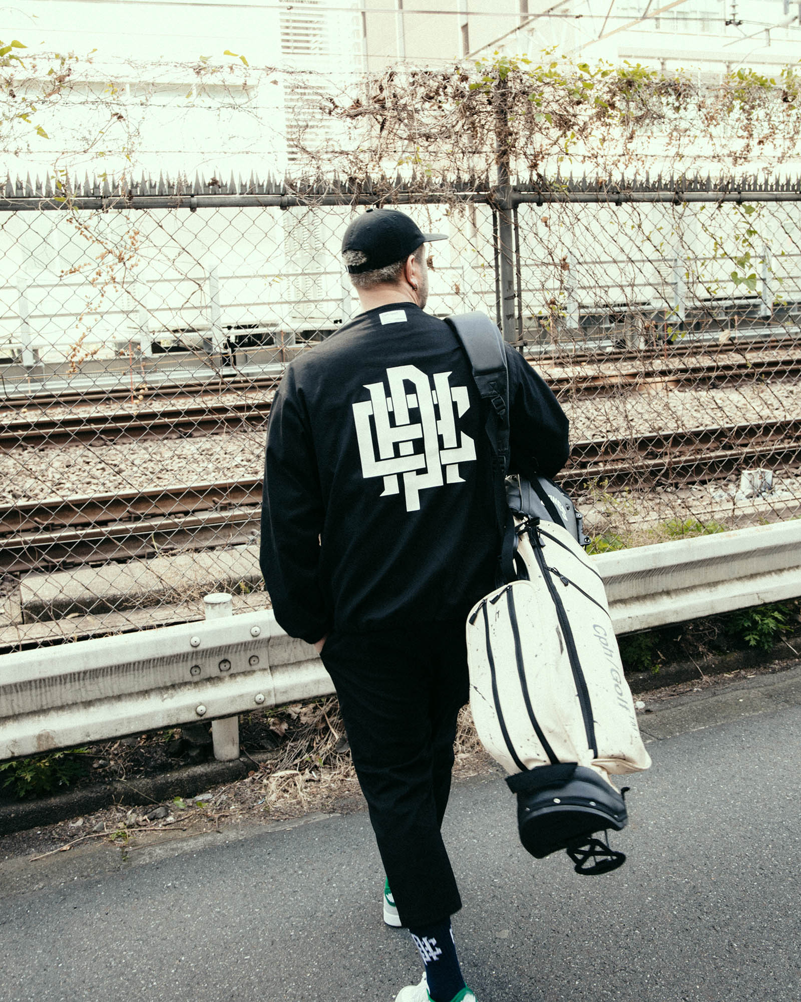 OVERLAP LOGO NO COLLAR JACKET - BLACK - – Cph/Golf™︎