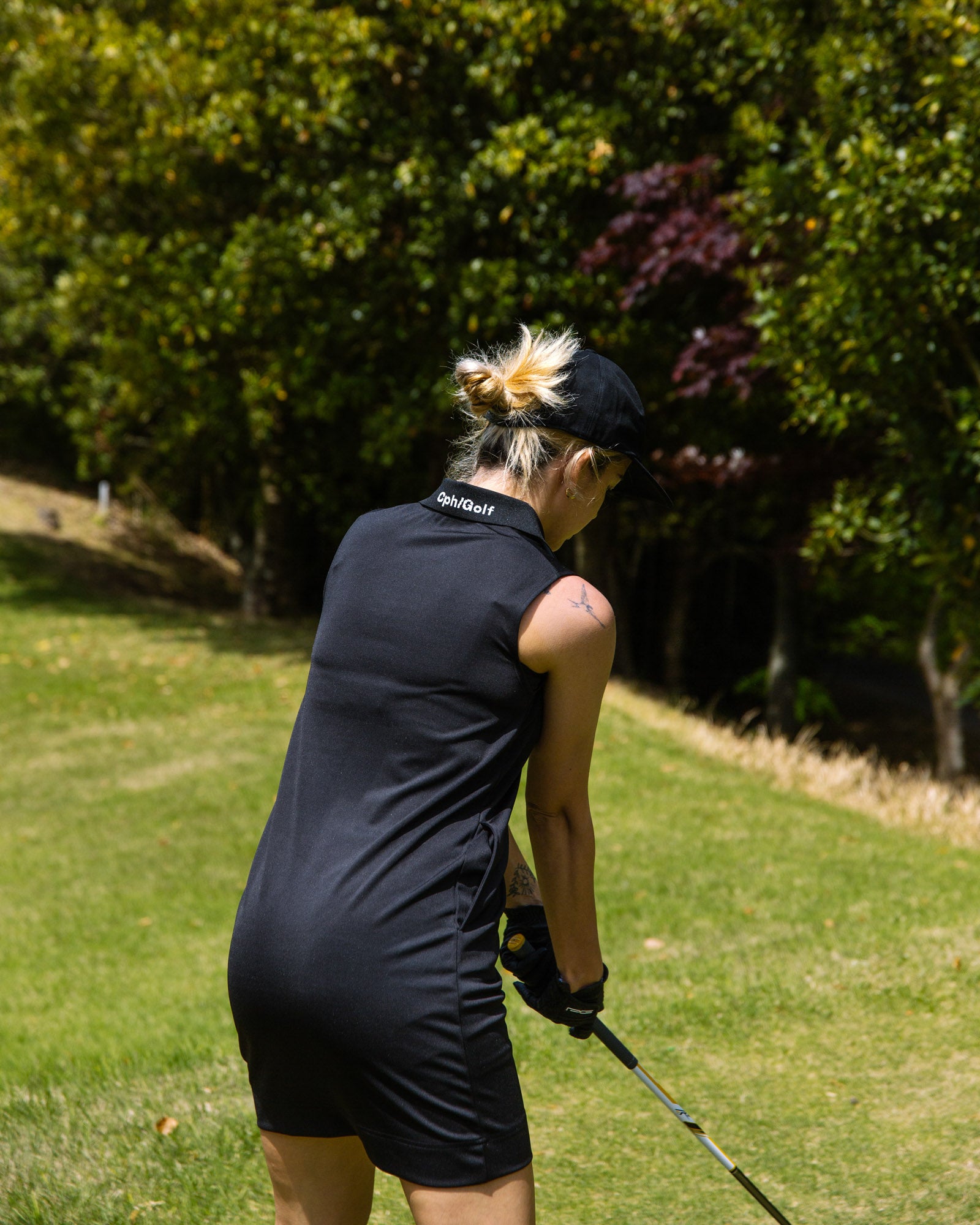 CPG ポロワンピース 黒/白 CPG GOLF（シーピージーゴルフ）の「ノースリーブストレッチ