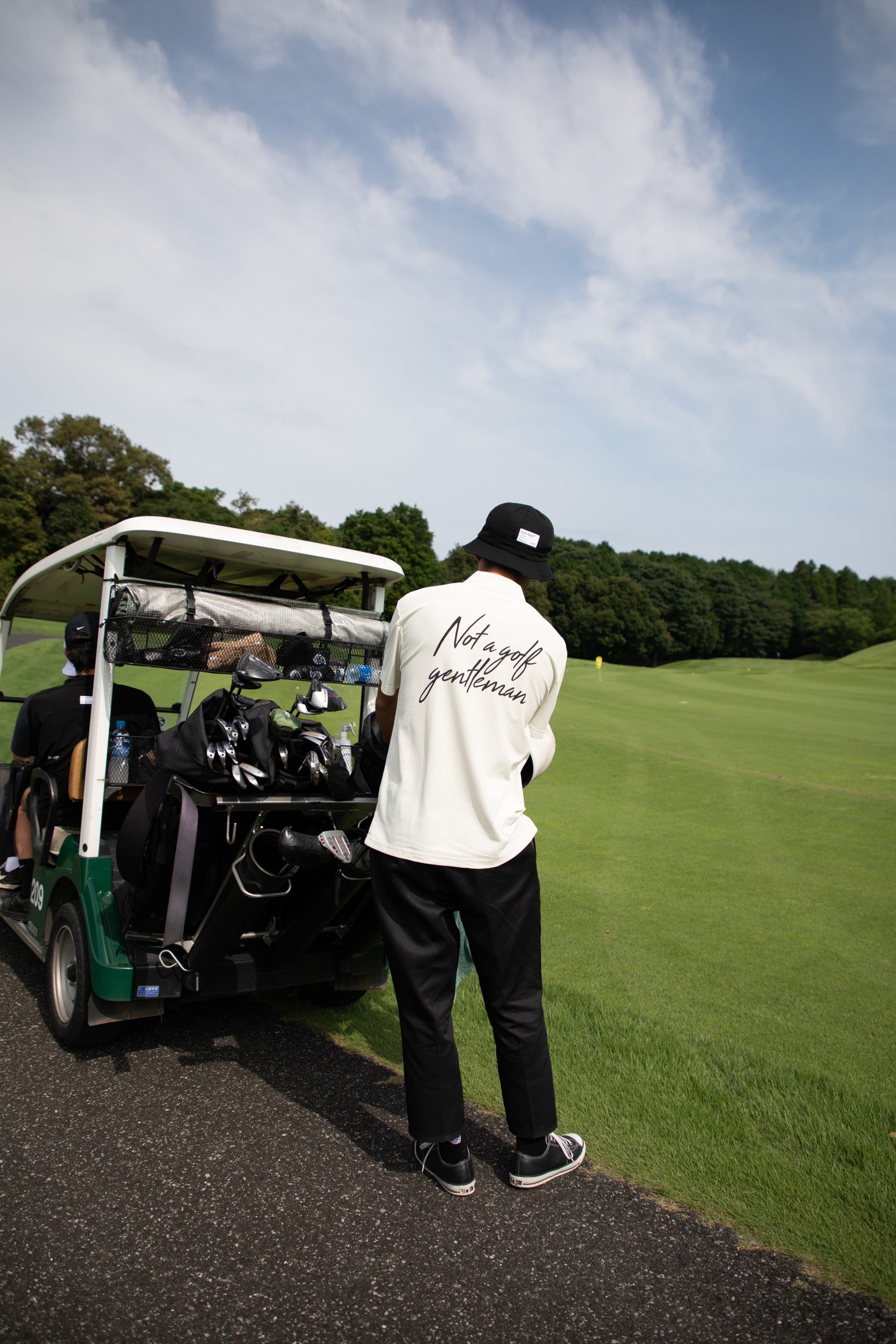 【CaptainsHelmGolf】SLASH LOGO SUMMER POLO SLASH LOGO SUMMER POLO- BLACK - – Cph/Golf™︎