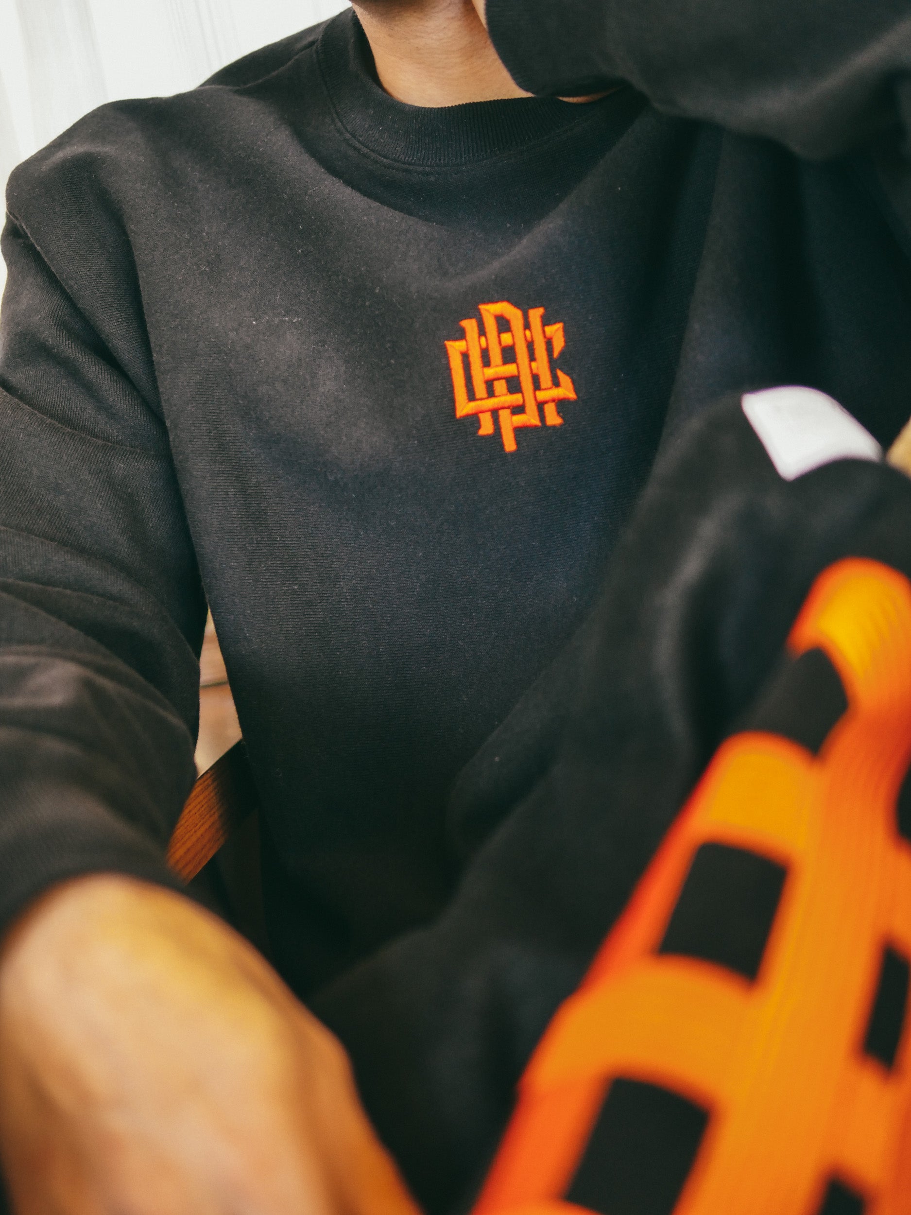 メンズウェア Captains Helm SWINGLOGO CREW SWEAT Captains Helm SWINGLOGO CREW SWEAT CAPTAINS HELM #LOGO CREW SWEAT