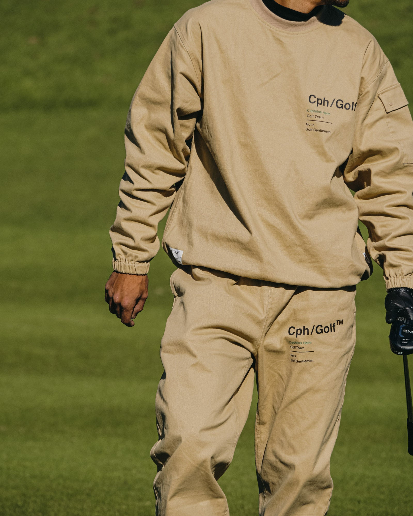 CHG22-AW-P05 #CTN TRACK PANTS - BEIGE - – Captains Helm Golf